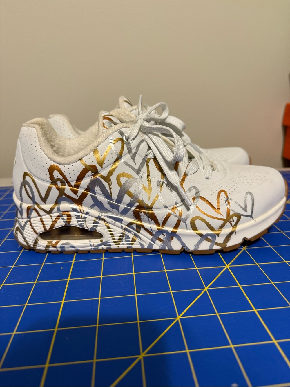 Sketchers Women’s size 9